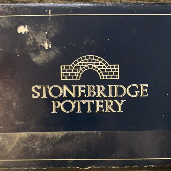 Stonebridge red dragon pottery mug - Picture 7 of 8